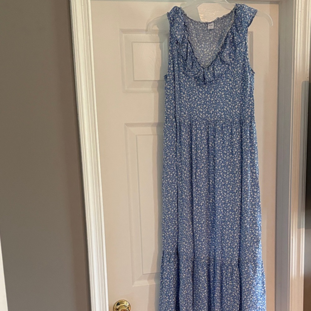 Old Navy Light Blue Floral Ruffle Maxi Dress